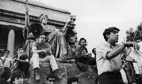 Aνταγωνισμός υπήρχε με τους καλλιτέχνες που εμφανιζόμασταν στους ίδιους χώρους. O Nikos Koyrkoylos Se 11 Atakes Toy Gia Th Zwh Protagon Gr