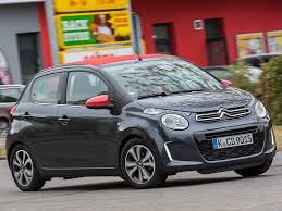 Citroën c1 is a compact city car that doesn't compromise on comfort. Citroen C1 Puretech 82 Und Renault Twingo Tce 90 Ace