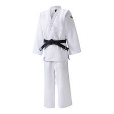 Judo (from japanese 柔道, which means «gentle way») is a type of martial arts in which throws, painful techniques, and chokeholds are allowed. Yusho Ijf Judogis Judo Mizuno Germany