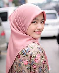 Lumayan buat ngentotin dia tiap hari. 500 Ide Cewek Berjilbab Cantik Banget Jilbab Cantik Kecantikan Wanita