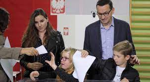 Mateusz morawiecki ukończył uniwersytet wrocławski i politechnikę wrocławską. Premier Mateusz Morawiecki Glosowal W Warszawie Spoleczenstwo