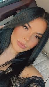 Rian Gorden's Instagram, Twitter & Facebook