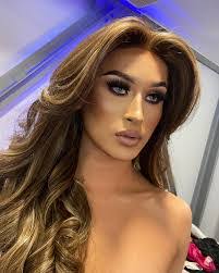 Angelina Hoffman's Instagram, Twitter & Facebook