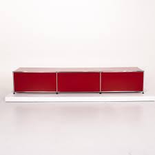 Usm haller hi fi tv board with 2 folding boards gold yellow ral 1004 with counterbalance 152 3 x 43 x 37 3 cm with wheels free delivery in germany from 80. Usm Haller Metal Lowboard Red Sideboard Tv Board Office Furniture For Sale At 1stdibs