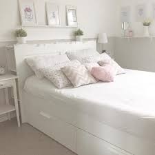 I Like The Little Shelf On The Wall For Pictures Remodel Bedroom Bedroom Inspirations Small Bedroom