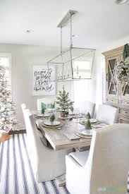 19 Tremendous Coastal Interior Master Bath Ideas Coastal Dining Room Christmas Dining Table Christmas Dining Room