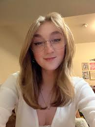 Suffolk university student looking for Beacon Hill apartment