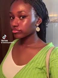 Michelle Lagos's Instagram, Twitter & Facebook