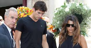 Celle qui ne fera jamais son deuil a malgré tout au moins une source de soulagement : Gregory Lemarchal Karine Ferri En Couple Avec Yoann Gourcuff Pensera Toujours A Lui Terrafemina
