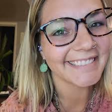 Danielle Sarchet's Instagram, Twitter & Facebook