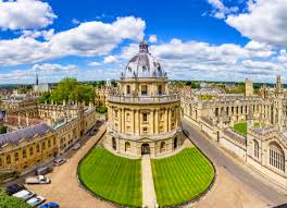 Historia de sus reyes, vestimentas típicas y cultura británica. Inglaterra Pacotes Promocionais Sub Viagens