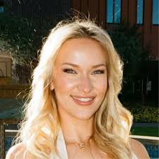 DESIGN AND 🤕 OUCH REDUCTION: Back in the day, we used computers sparingly  — just once in the morning and once in the evening to check email.