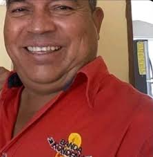 🎶Que bonito se ve el potro que va montando Javier🎶 una foto del famoso  caballo R-15🐎. El caballo R15, quien fuera del Sr. Javier Cuadras y a  quien Los Dinamicos Del Norte