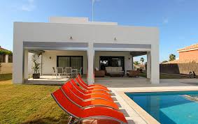 Alquiler de apartamentos en conil. Chalet Frente Al Mar Piscina Pivada Roche Conil Roche Conil De La Frontera Cadiz Costa De La Luz
