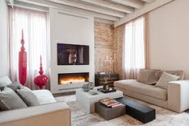 Anche senza tv sopra il camino l'effetto è davvero originale! Treviso Contemporary Living Room Venice By Studio Ceron Ceron Houzz