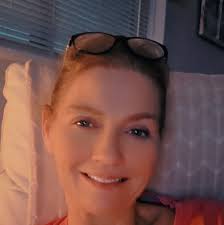 What hair salons in Brevard NC do ginger hair dye?