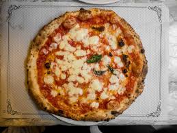 Maybe you would like to learn more about one of these? Pizza Reisefuhrer Fur Neapel Die Beste Pizza Der Welt Kitcheneers