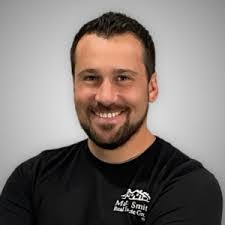 Ashley Charette's Instagram, Twitter & Facebook