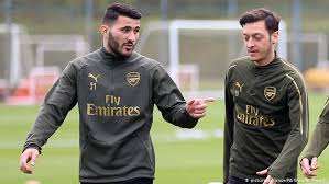 According to a report from turkish publication fanatik, fenerbahce are willing to sign arsenal defender sead kolasinac on a free transfer. Arsenal S Sead Kolasinac And Mesut Ozil Fend Off Carjacking News Dw 26 07 2019