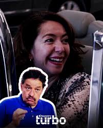 Una clienta lleva al taller un Chevrolet Bel Air 1957 convertible, sin  embargo sorprendío al querer formar parte de la renovación de su auto,  demostrando sus conocimientos de mécanica 🛠️. ¿Qué te ...