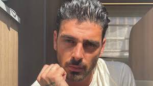 About press copyright contact us creators advertise developers terms privacy policy & safety how youtube works test new features press copyright contact us creators. Michele Morrone 11 Choses A Savoir Sur L Acteur Du Film 365 Dni Mce Tv