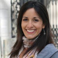 PDF) Social media and political change: The case of the 2011 revolutions in  Tunisia and Egypt