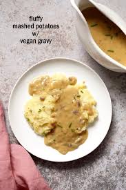 Simple Vegan Gravy Recipe 1 Pot Mushroom Free Vegan Richa Recipe Vegan Gravy Vegan Mashed Potatoes Recipes