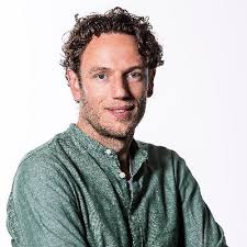 Dat hij nu als trainer aan zeker toen later zijn eerste verkering nota bene de dochter van onze trainer bert van marwijk was. Bart Van Dooijeweert On Twitter Renee Van Bommel De 18 Jarige Tennissende Dochter Van Mark Speelde Vandaag In Tunesie Haar Eerste Wedstrijd Op Itf Niveau Https T Co Jvrugncdme Twitter