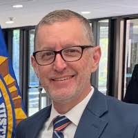 100+ perfiles de «Dunphy»