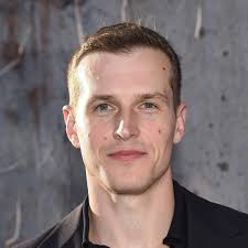 Watch Paterno (2018) Full Movie Online