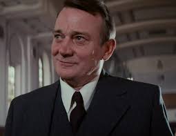 Colin played a great part in this episode. He rattled Holmes for a while.  Great foil for each other. One of my favourites.