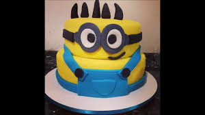 Here's a mouthwatering collection of minion cake designs offering a wide variety of scrumptious cake flavors from decadent chocolate chip to fresh banana. New Cake Design Mini Minions Youtube