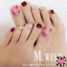 Aquí podrás encontrar, esmaltes, lamparas, pulidoras, acrílicos, efectos, limas, y todo lo necesario!! Bonitos Moda Disenos De Pedicure Disenos De Unas