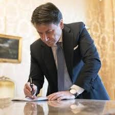 Il consiglio dei ministri ha approvato nella tarda serata di mercoledì 13 gennaio il nuovo decreto legge con le misure per il contrasto al covid. Coronavirus Zone Rosse E Divieti Ecco Il Testo Del Nuovo Decreto Firmato Da Conte Sanita24 Il Sole 24 Ore