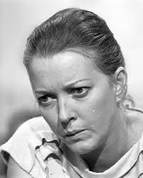 Celebrando 43 anos de telenovelas mexicanas no Brasil com ela: Luz Maria  Jerez, uma das maiores e melhores atrizes dos nossos dramas latinos! Brasil  te ama mucho @luzmariajerez_ "O Amor Invencível" vem