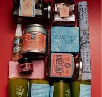 15 Best Curated Gift Boxes Or Subscriptions From Sustainable ...