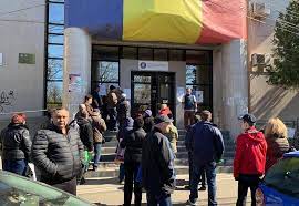 Lista cu persoanele care au primit repartiție pentru această serie se află afișată la sediul instituției și pe pagina web. Casa De Pensii AnunÈ›Äƒ CÄƒ Nu Se Mai ElibereazÄƒ Bilete De Tratament Balnear Iar Biletele Deja Eliberate Vor Fi Anulate Campina Tv