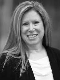 Lilian Baek's Instagram, Twitter & Facebook