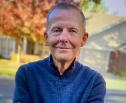 Maurice Buckner's Instagram, Twitter & Facebook