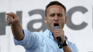 Alexander murakhovsky speaks to press three days after going missing while on holiday in a siberian forest. Why Does Alexei Navalny Rattle The Kremlin Vladimir Putin News Al Jazeera