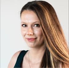 Sara Patterson's Instagram, Twitter & Facebook