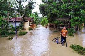 Arti mimpi banjir menurut primbo bisa diartikan sebagai mimpi yang berhubungan dengan rezeky dan bisa juga sebagai pertanda musibah untuk bertahan hidup. Arti Mimpi Banjir Dalam Berbagai Tafsiran Kumparan Com