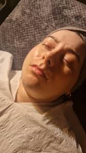 Winter is perfect for indulging in our luxurious facial treatments. We  create customized experiences that nourish your skin while supporting  overall relaxation and wellness. It's a simple way to care for yourself