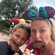 What tip percentage is reasonable in a quick service restaurant?