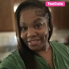 So all yall smell good and taste good?? Somebody lying lol