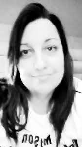 Amanda Barnard's Instagram, Twitter & Facebook