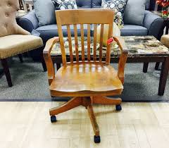 Find Vintage Furniture More For Less At New Uses Solid Wood Desk Chair From Johnson Chair Company In Chicago 37 Wood Desk Chair Furniture Solid Wood Desk