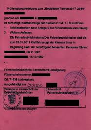 Rund 43 millionen führerscheine müssen ab 2022 in fälschungssichere exemplare umgetauscht werden. Begleitetes Fahren Wikiwand