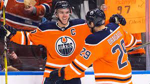 Connor mcdavid and leon draisaitl are leading the nhl in points with 17 and 15, respectively. Why Separating Mcdavid And Draisaitl Isn T The Answer To Oilers Depth Issues Sportsnet Ca