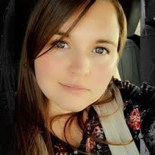 Alyssa Knipp's Instagram, Twitter & Facebook